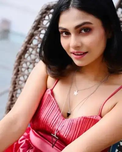 Call Girls Service in Lakdikapool